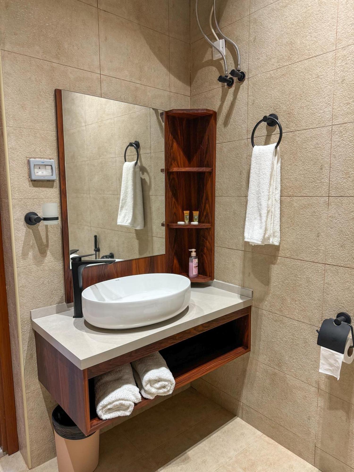 بيت أرض الثراء Rich Land House Nizwa Exteriör bild